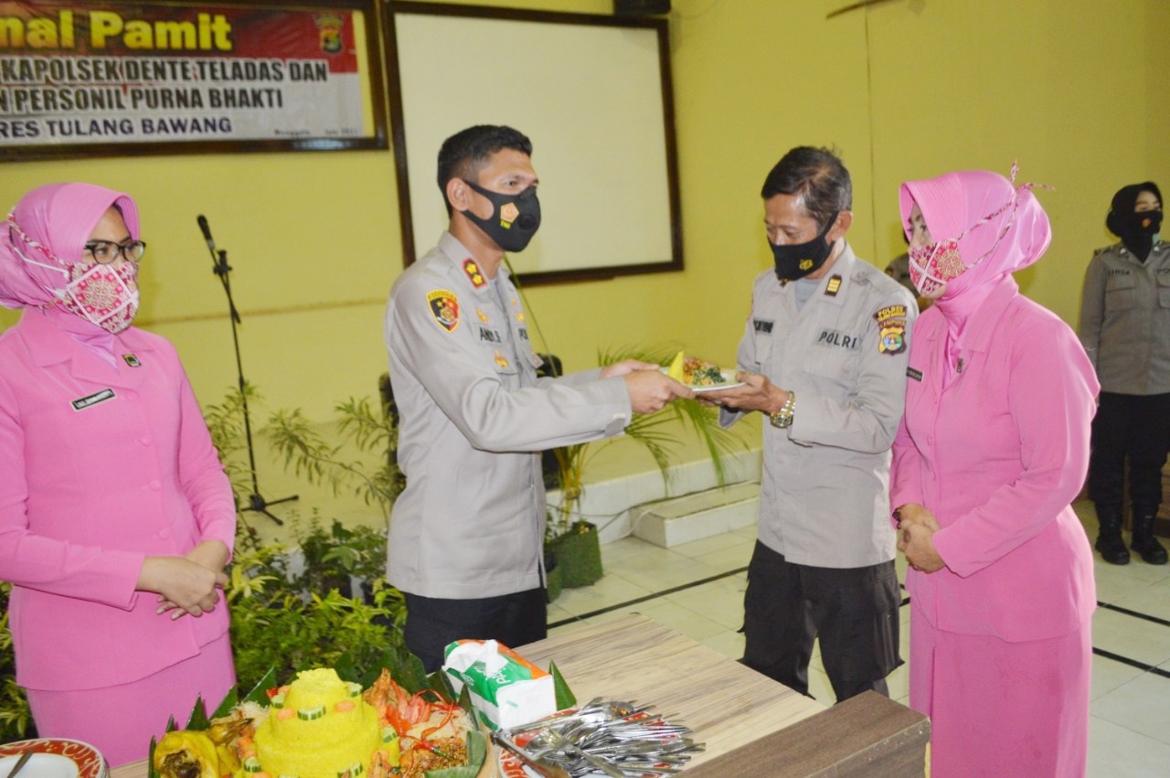 Dua Personel Purnabakti, Begini Pesan Kapolres Tuba