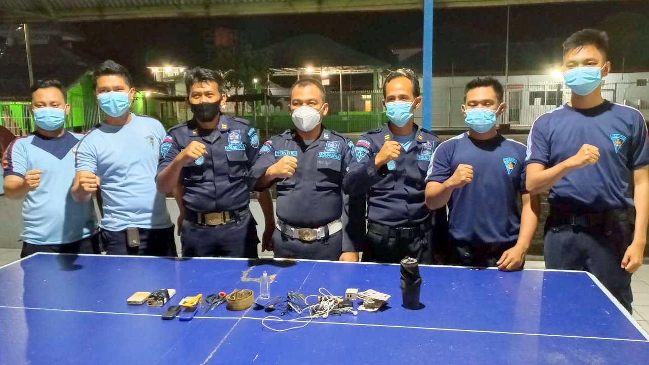 Razia Kamar, Petugas Rutan Menggala Temukan Barang-Barang Ini