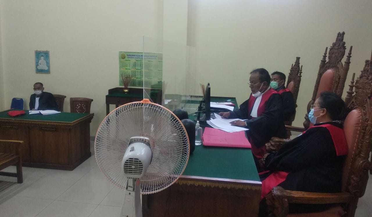 Bak di Film, Perompak Gasak Uang dan Ratusan Kilogram Cumi Nelayan