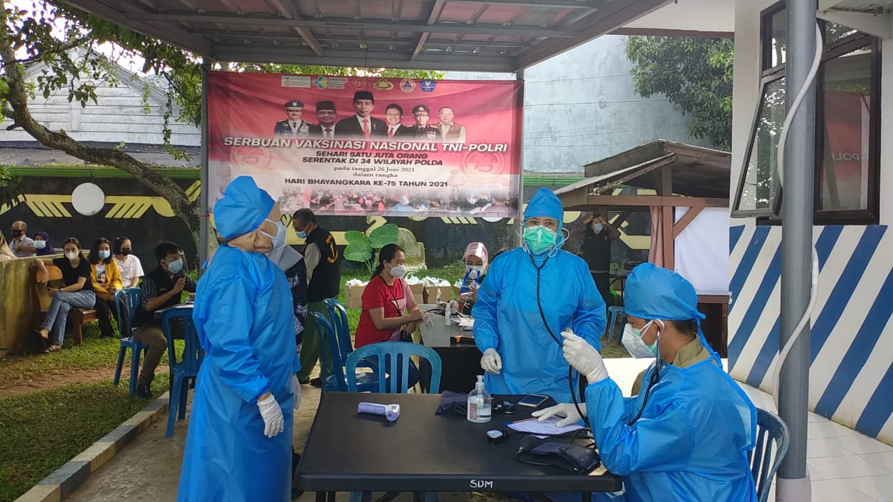 Gelar Vaksinasi Massal Serentak Lampura di 29 Lokasi