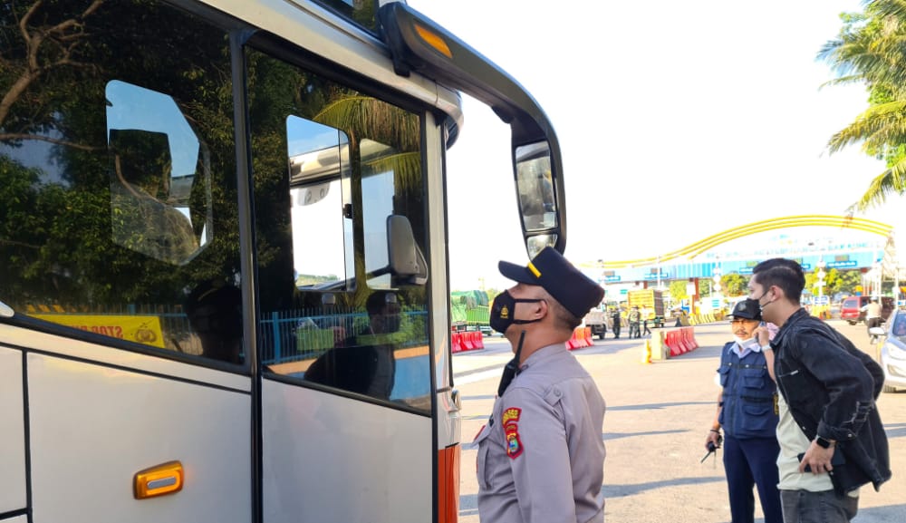 Dua Pekan, Kendaraan yang Menyeberang ke Pulau Jawa Diputar Balik, Kecuali...