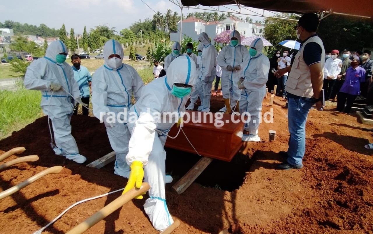 Bentuk Tim Pemulasaran Pasien Covid-19 Hingga Tingkat Desa