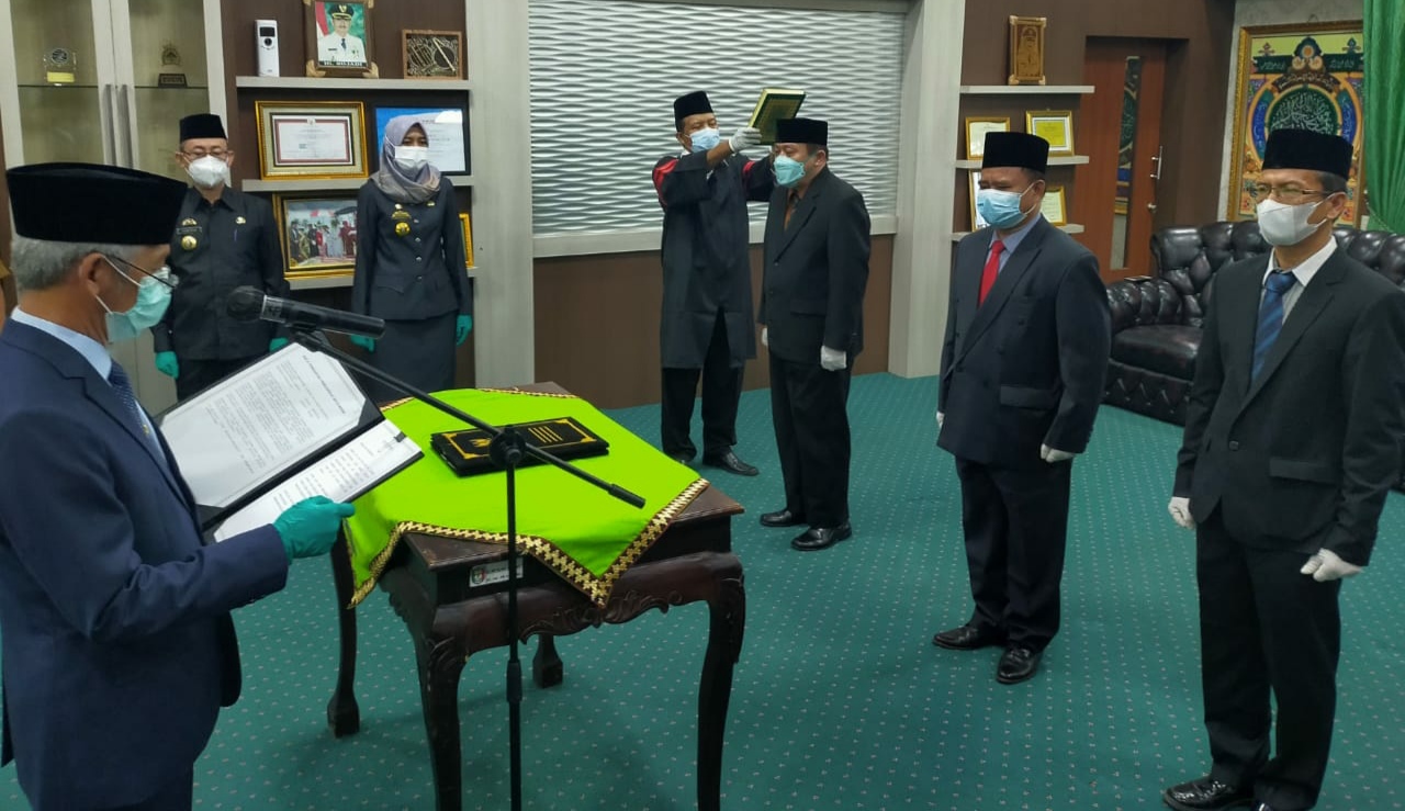 Bupati Sujadi Lantik Tiga Pejabat Eselon II