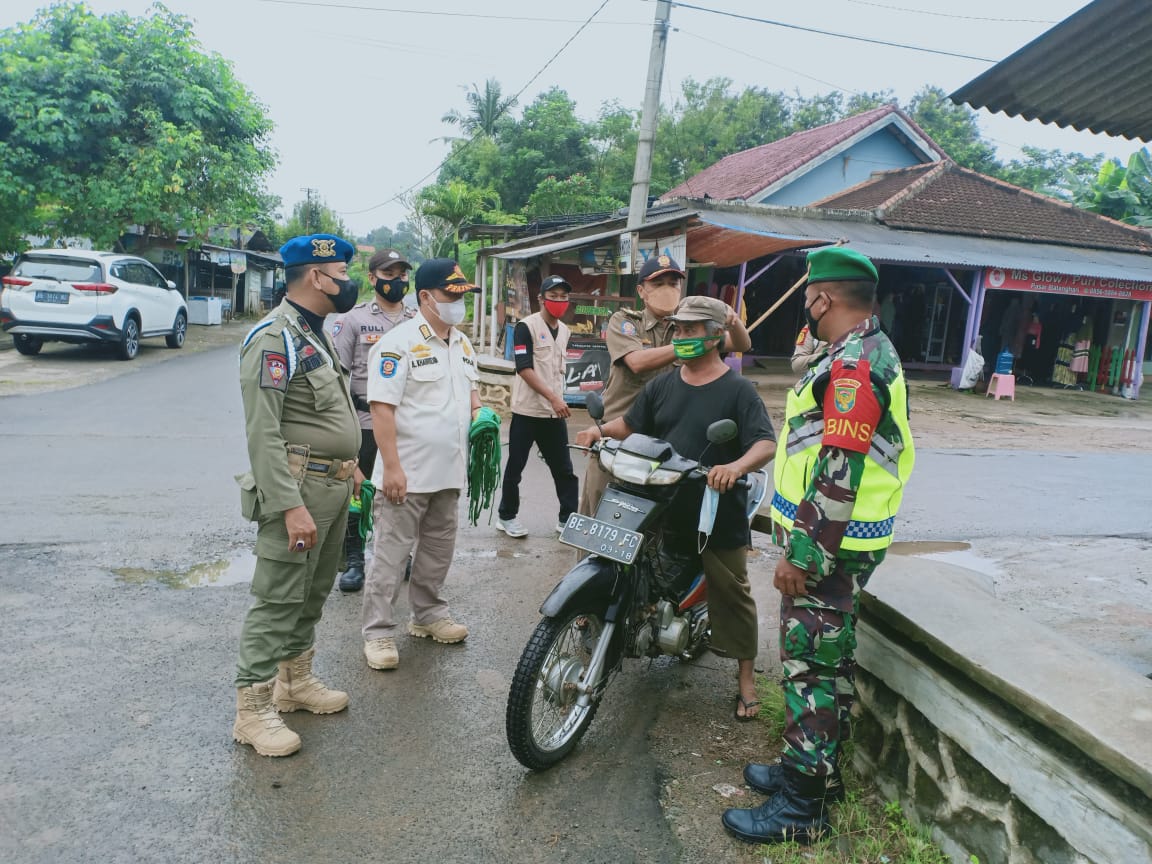 Aparat Gabungan Gelar Operasi Yustisi Di Batanghari Lamtim