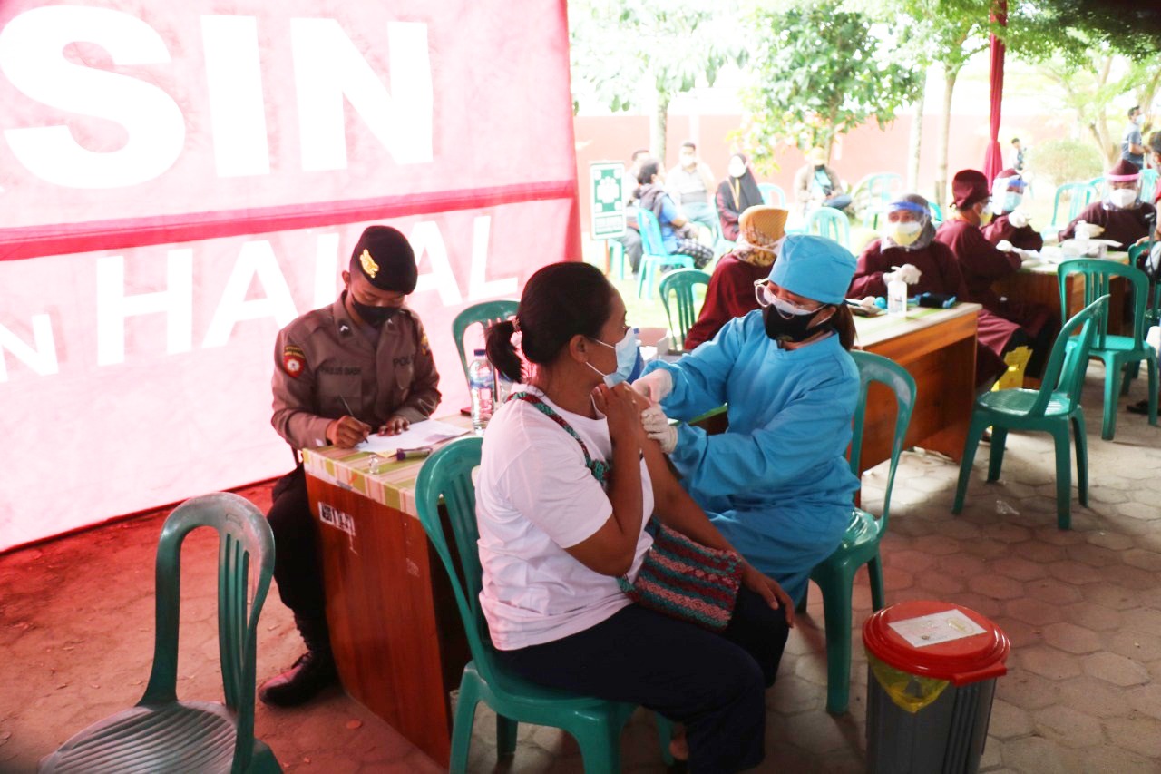 Buka Lima Gerai, Polres Tuba Vaksin 1.558 Orang