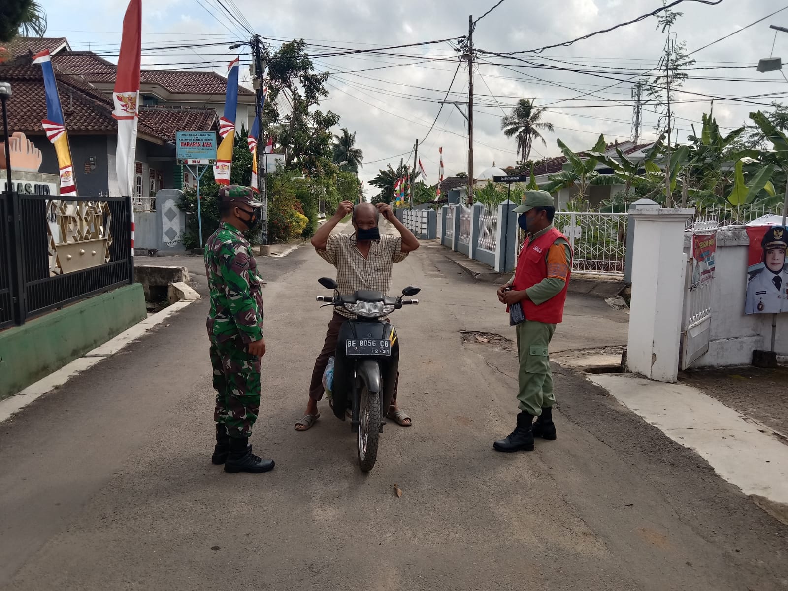 Babinsa Kodim 0410/KBL Terus Giatkan Imbauan Patuh Prokes