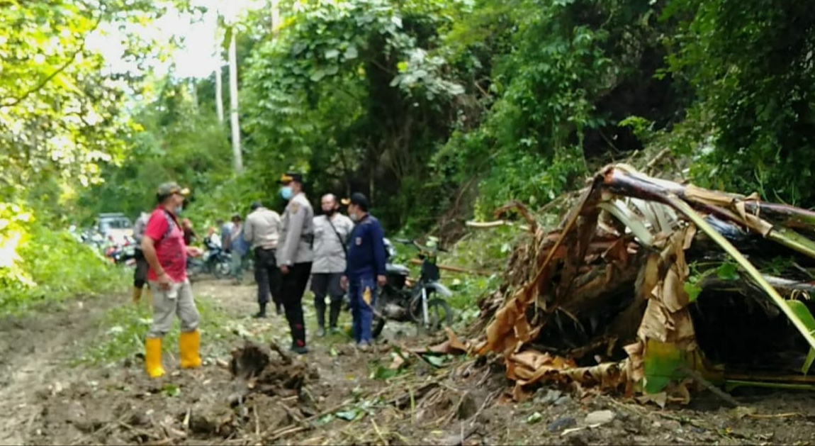Alat Berat Belum Turun ke Jalinbar Gigi Hiu