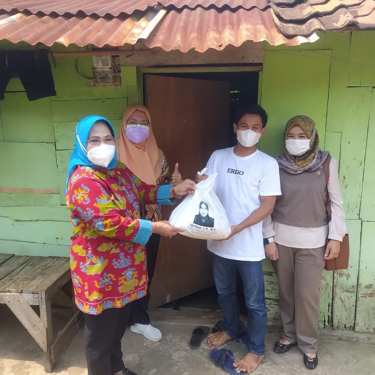 Anggota Komisi V DPRD Lampung Gelar Sosialisasi Pembinaan Ideologi Pancasila dan Bantu Warga Isoman