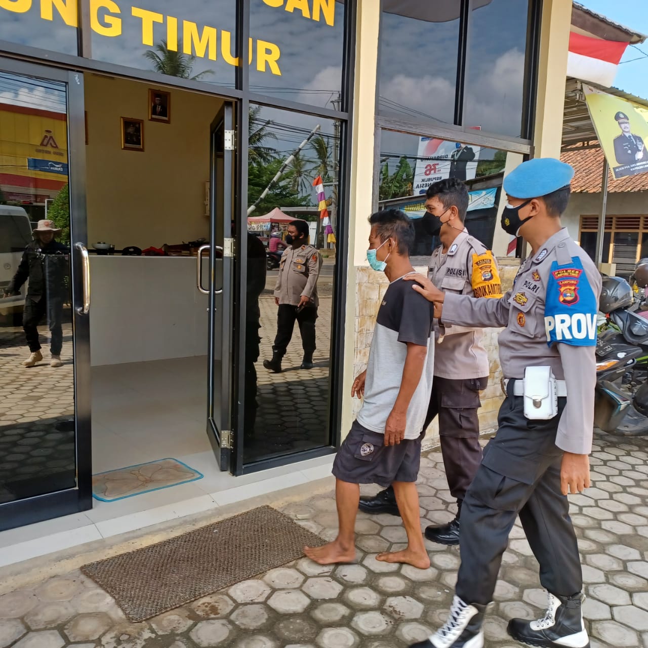 Kesepian Ditinggal Istri Ke Taiwan, Pria Ini Perkosa Anak Kandung