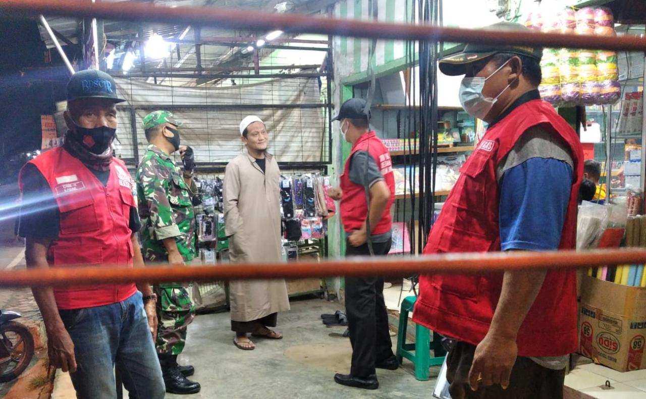 Babinsa Kodim 0410/KBL Terus Berikan Imbauan ke Warga Patuh Prokes