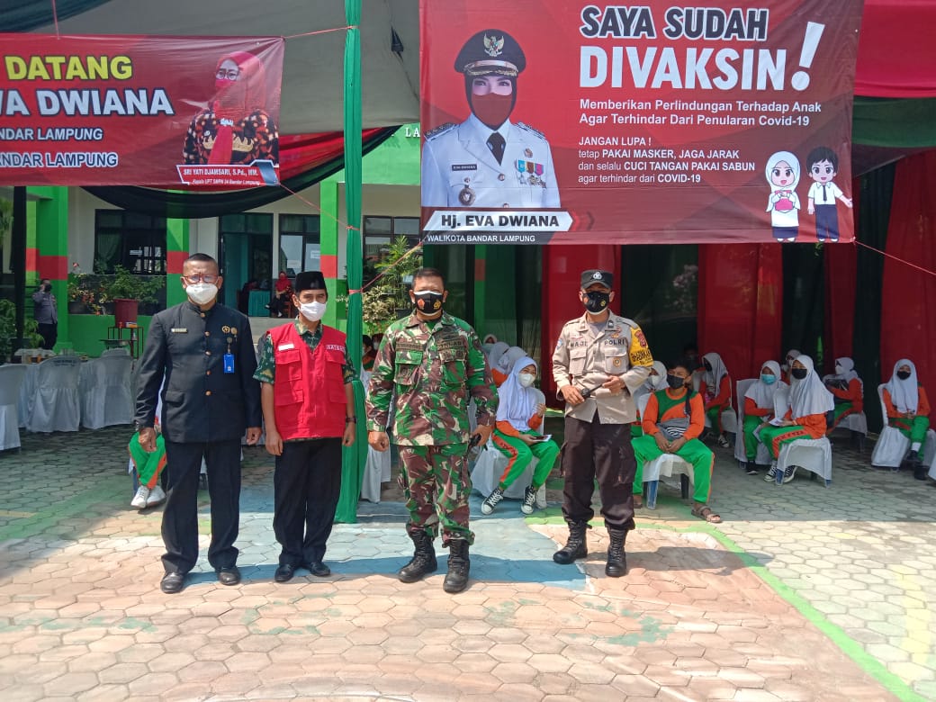 Danramil Kedaton Monitor Kegiatan Vaksinasi