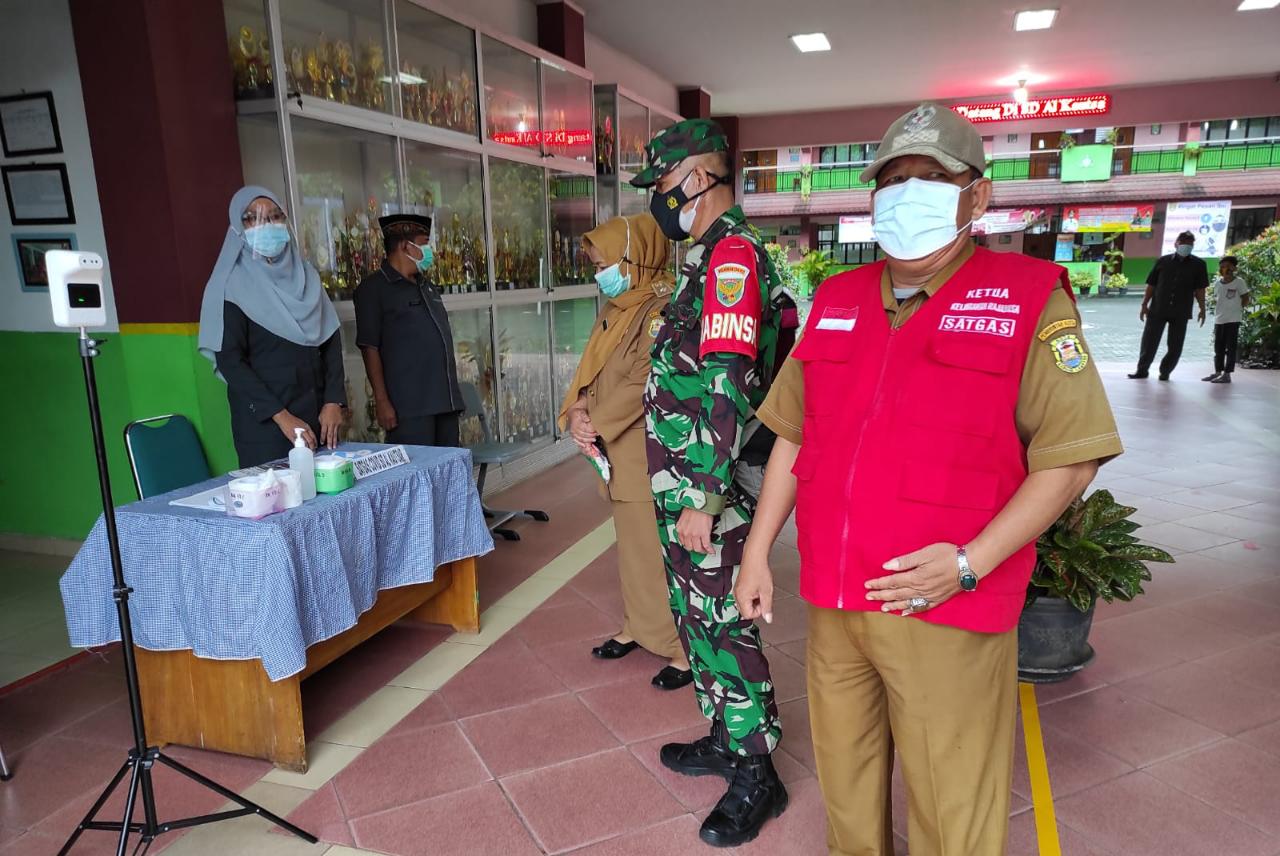 Babinsa Kodim 0410/KBL Pantau Kegiatan PTM