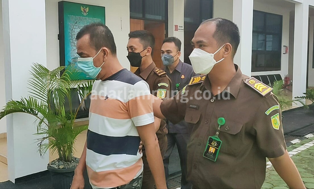 Kejari Tanggamus Terima Pelimpahan Tahap II Kasus Dugaan Korupsi APBPekon