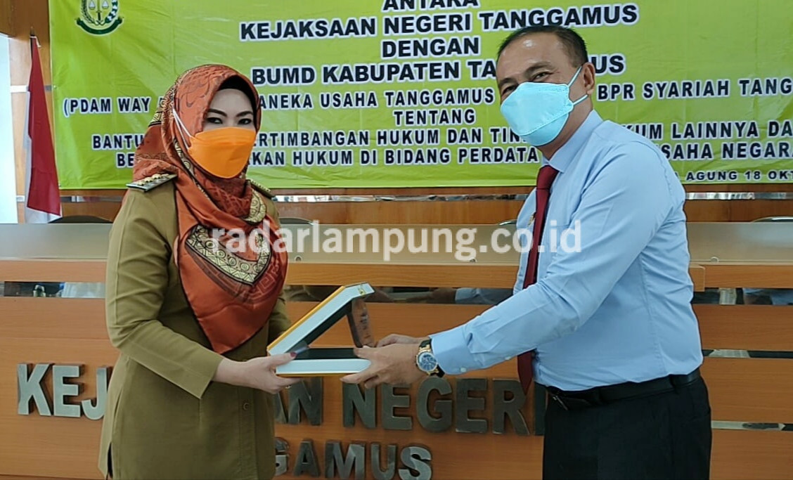 Kejari Tanggamus Kerjasama Bidang Datun Dengan Tiga BUMD