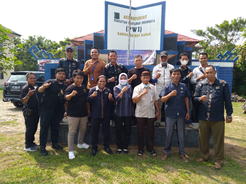 Sambangi Kantor PWI Way Kanan, Juniardi Beber Alasan Maju Pemilihan Ketua PWI Lampung