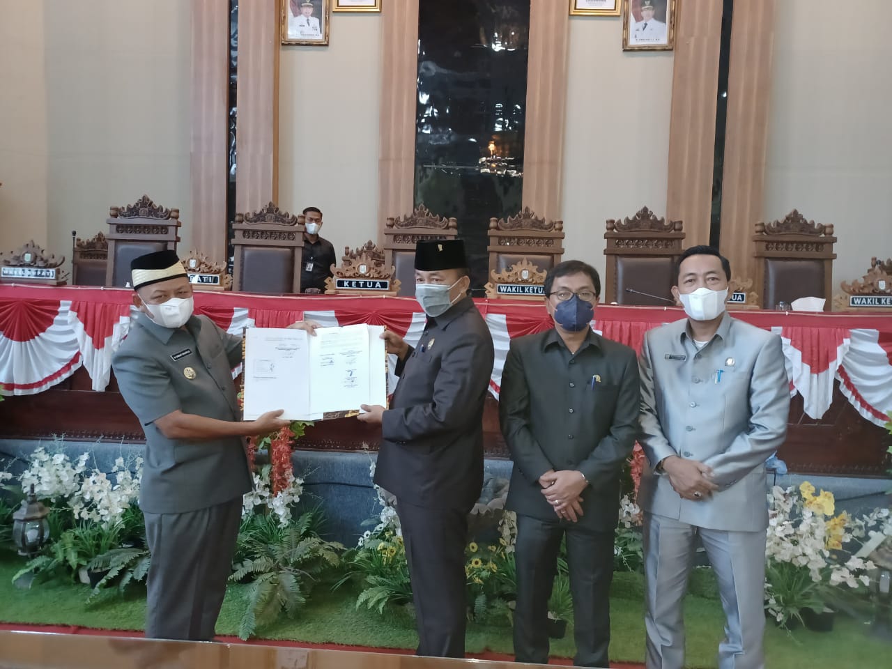 Sah, DPRD Lamtim Tetapkan APBD 2022