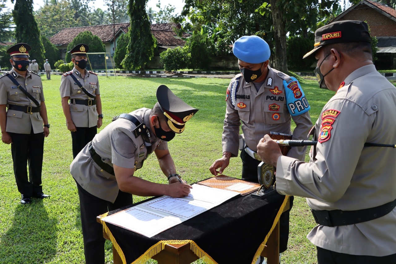 Jabatan Dua Kapolsek dan Kabag SDM Polres Tuba Berganti