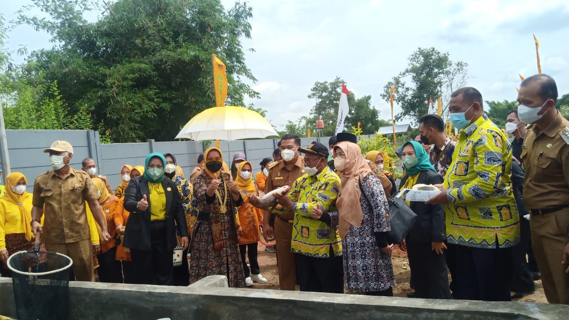 Kunjungi Lamteng, Riana Sari: Teruslah Berinovasi!