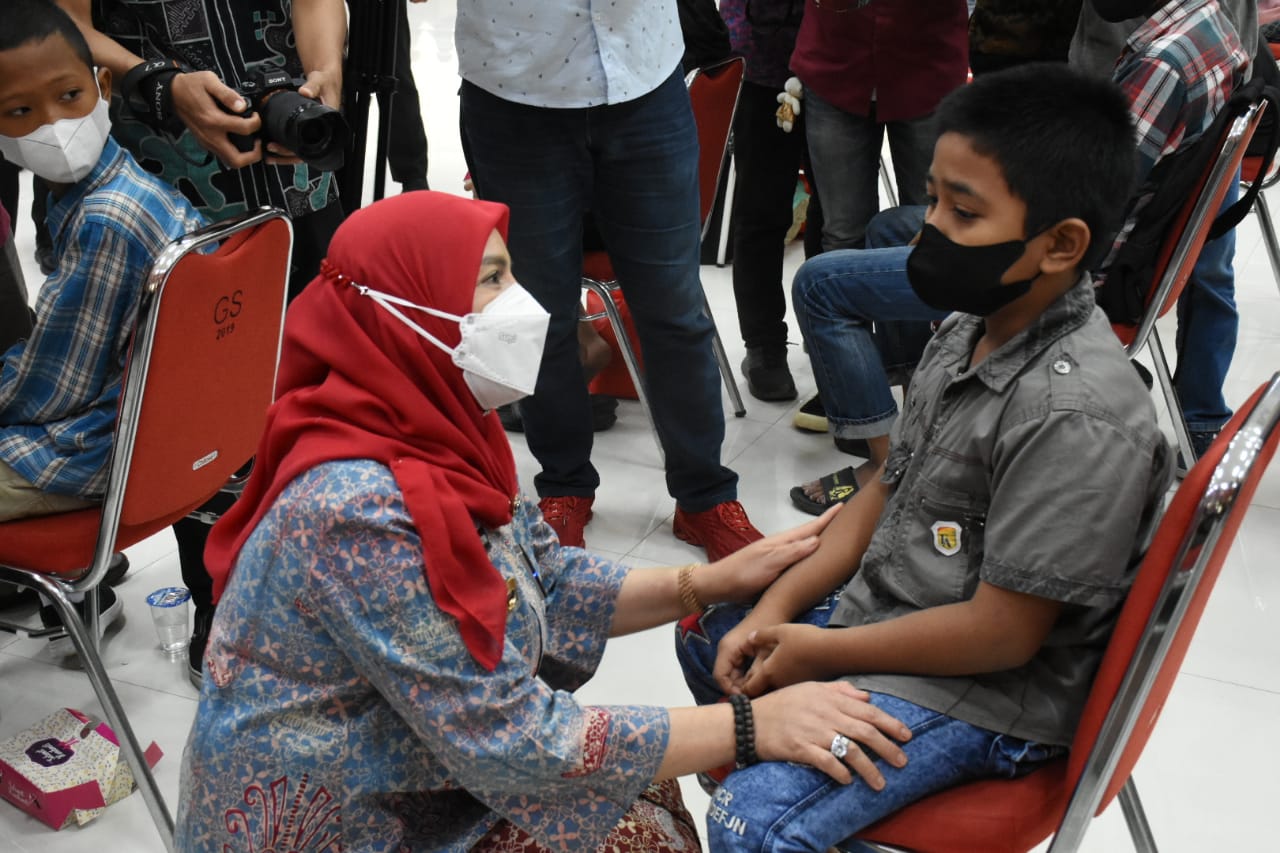 42 Anak Terdampak Covid-19 di Bandarlampung Dapat Santunan