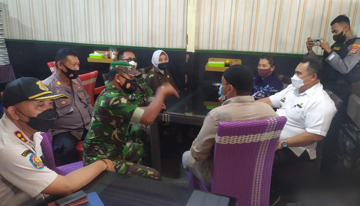 Bandel, TP4D Datangi Rumah Makan Penunggak Pajak