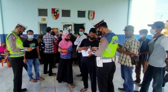 Tim Gabungan Lakukan Penyekatan di Terminal Gadingrejo