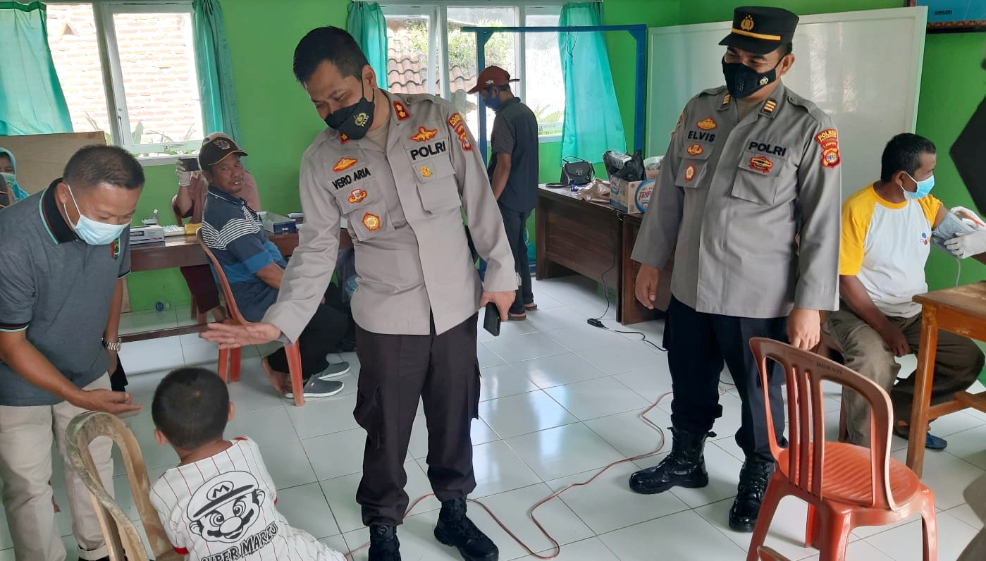 Pesan Kapolres, Aparat Desa Mobilisasi Warga untuk Ikut Vaksinasi