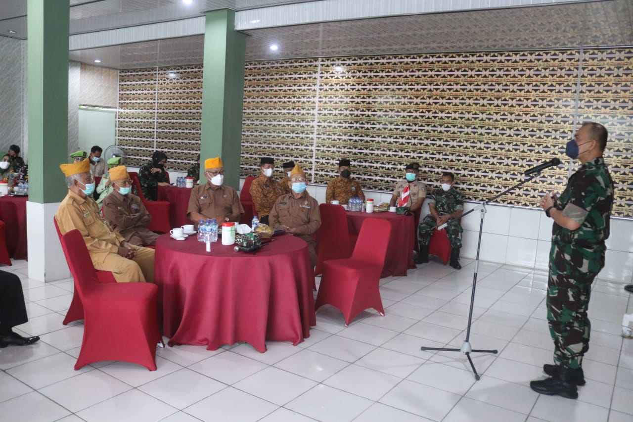 Tingkatkan Kekompakan, Kolonel Inf Romas Herlandes Gelar Tatap Muka Dengan KBT Wilayah Kodim 0410/KBL