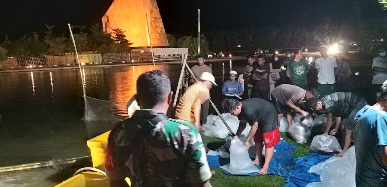 Akan Diremajakan, Ikan di Kolam Ikan Islamic Center Tubaba Dijual
