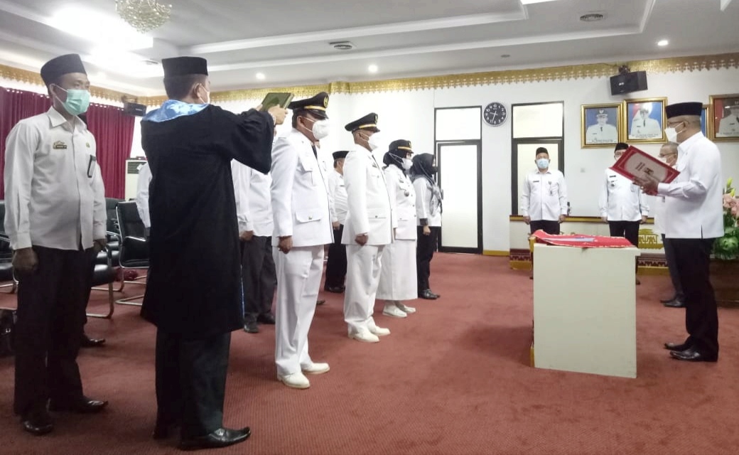 Sekkab Tanggamus Lantik 19 Pejabat Eselon III