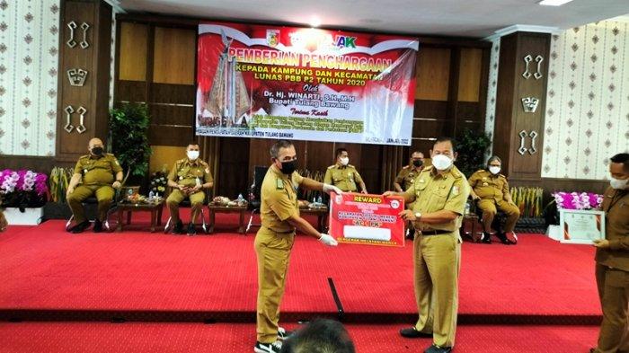 Realisasi Capaian PBB-P2 Lampaui Target, Kampung dan Kecamatan Ini Dapat AC Hingga Kulkas