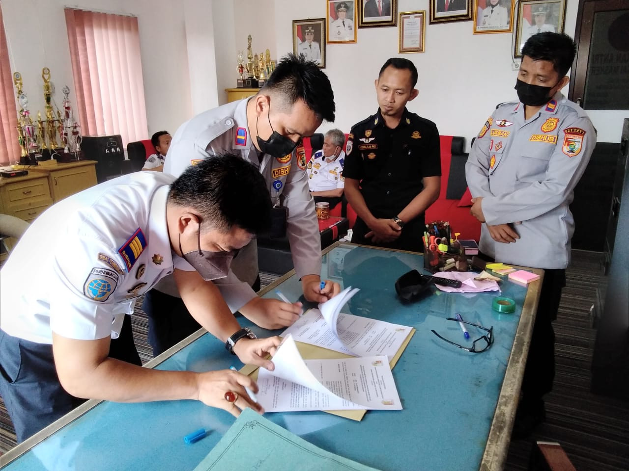 Tingkatkan PAD, Dua Kabupaten Jalin Kerjasama Pelayanan Uji Kendaraan
