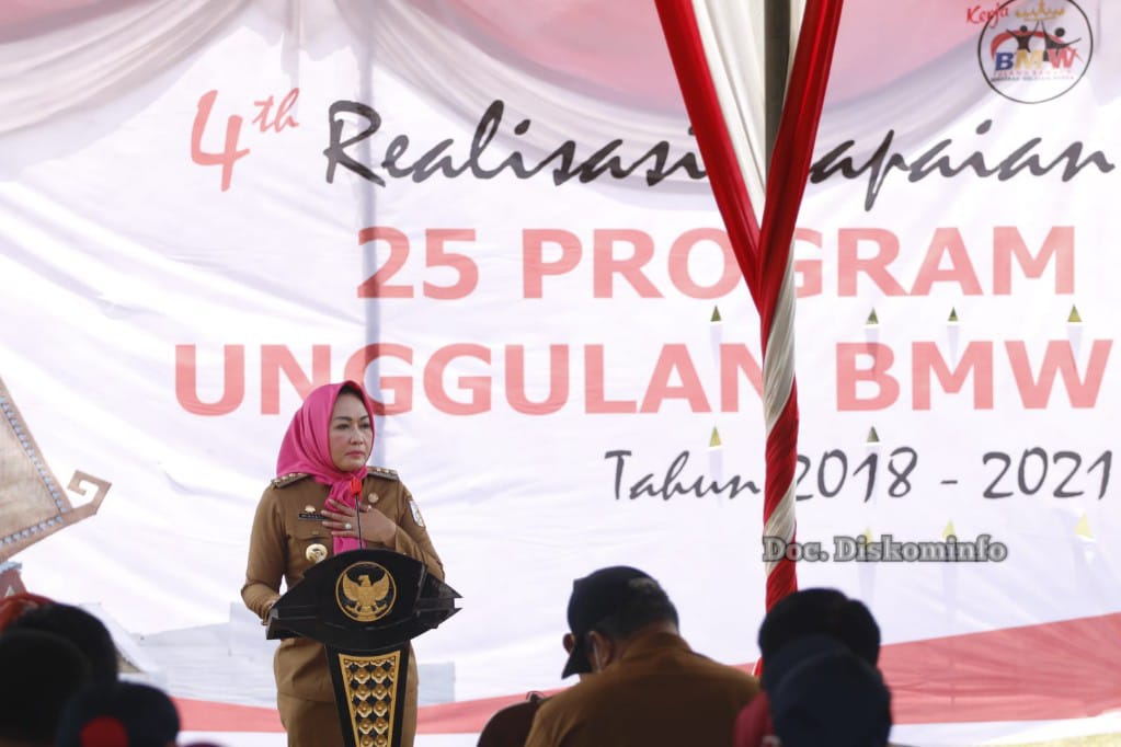 Kunker ke Rawajitu, Bupati Winarti Paparkan Hasil Pembangunan