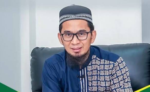Ingin Memperlancar Rezeki, Bacakan Surat Ini Kata Ustadz Adi Hidayat Ketika Mengerjakan Sholat Dhuha