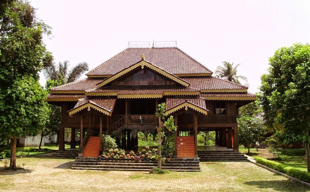 Ini Loh 3 Jenis Rumah Adat Lampung Berikut Nama, Sejarah, dan Bentuknya