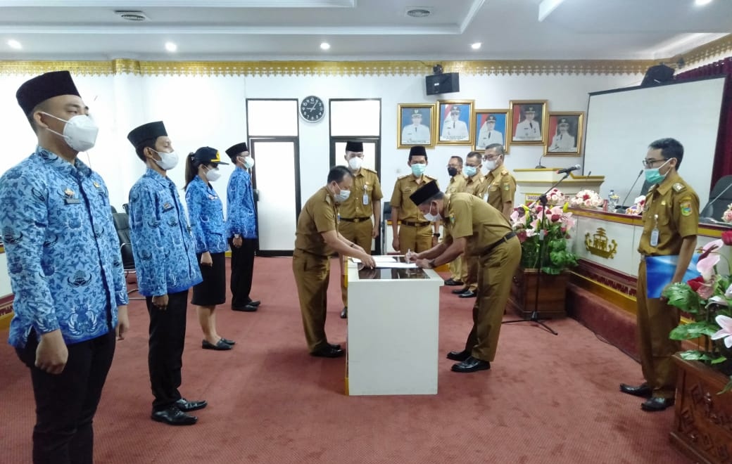 Ratusan PNS Tanggamus Terima SK Pengangkatan