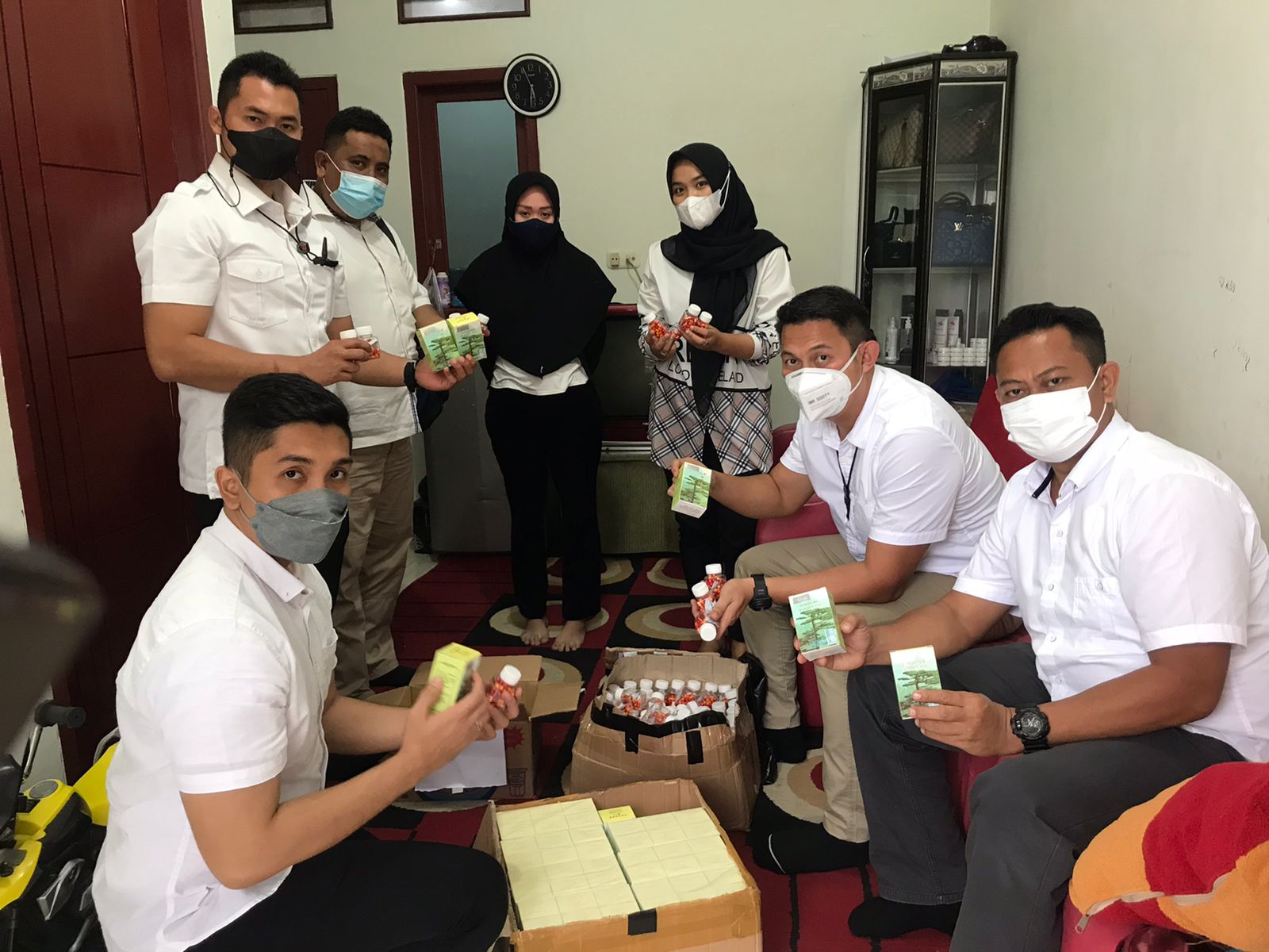 Polda Lampung Tangkap Wanita Diduga Edarkan Ribuan Butir Kapsul Ilegal
