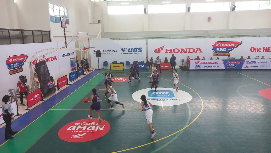 Smanta Putri Raih Kemenangan Telak