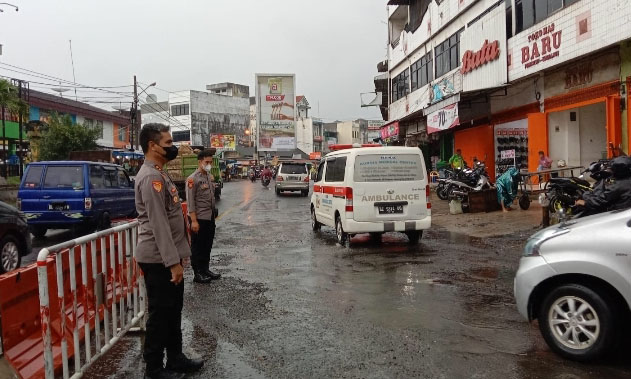 Banjir, Lalu Lintas di Jalinbar Pringsewu Merayap