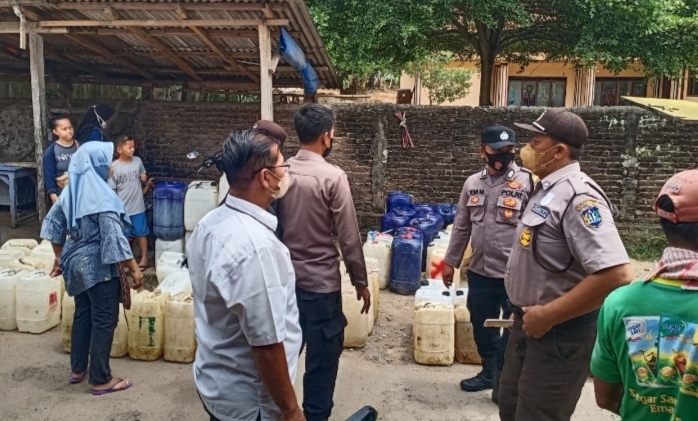 Distribusikan Minyak Goreng Curah untuk Tiga Pasar, Harga Rp11.500 per Liter