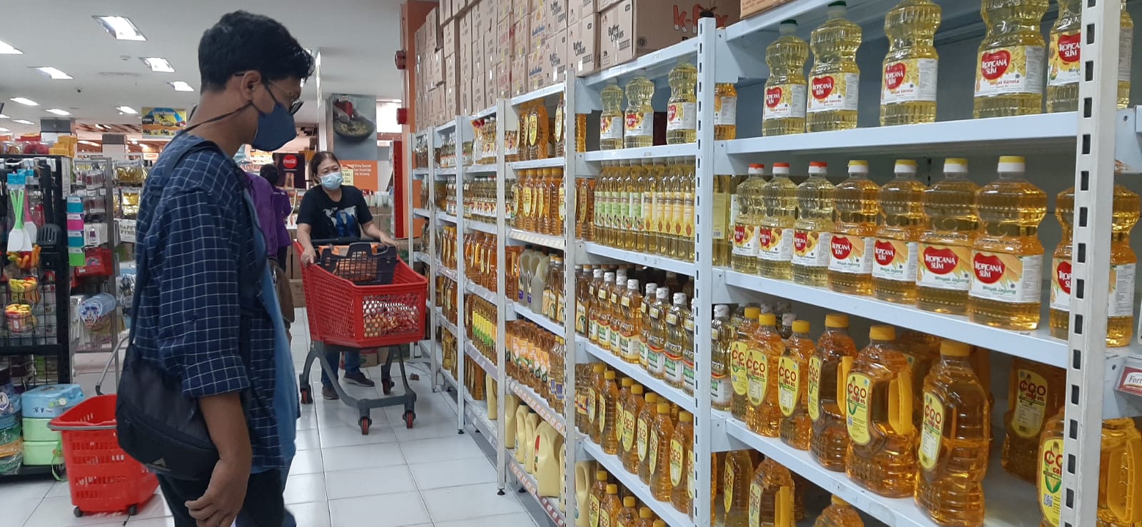 Pasca HET Dicabut, Harga Minyak Goreng di Ritel Mulai Meroket