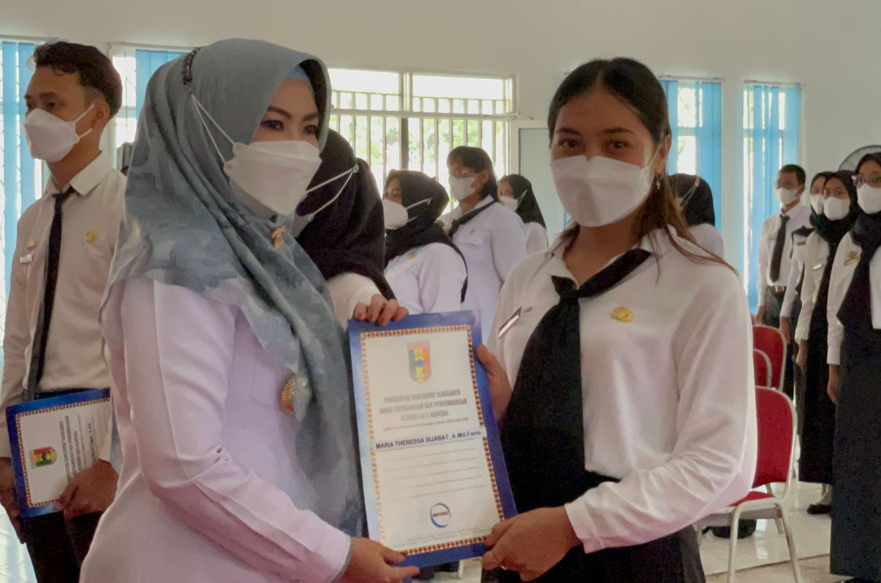 Bupati Tanggamus Serahkan SK Pengangkatan 91 CPNS