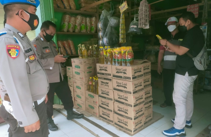 Polda Lampung Distribusikan 5.500 Liter Minyak Goreng pada Polres Jajaran