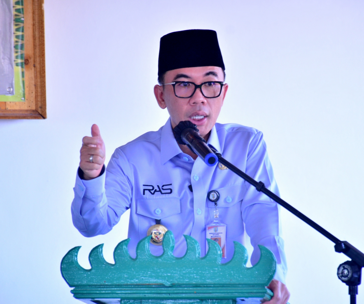 Adipati Ingatkan Masyakat Waykanan untuk Wajib Membayar Zakat